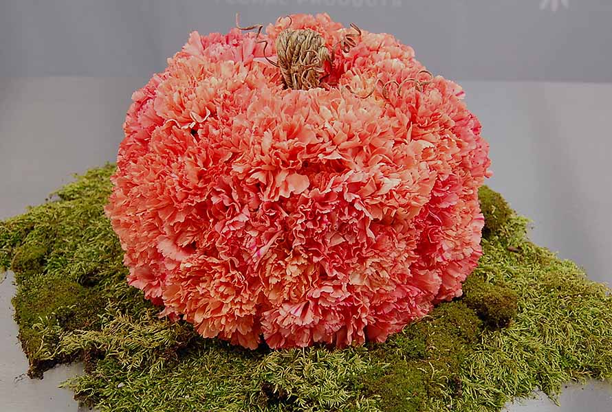 3 “Tricks” to Spooky Easy All-Flower Pumpkins