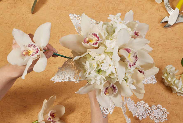 How to design floral arrangements for Native American brides? With respect.