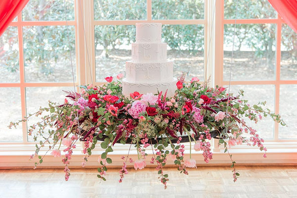 Turn Wedding Cakes into Fabulous Flower Cake Tables