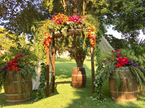 How Fresh Flowers Can Survive Hot Wedding Days