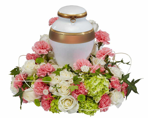 Urn floral arrangement tips: as cremations surge, flowers remain relevant!