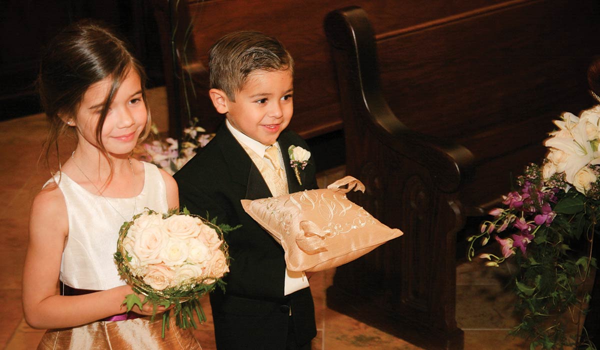 10 Really Cool Flower Ideas for Ring Bearers